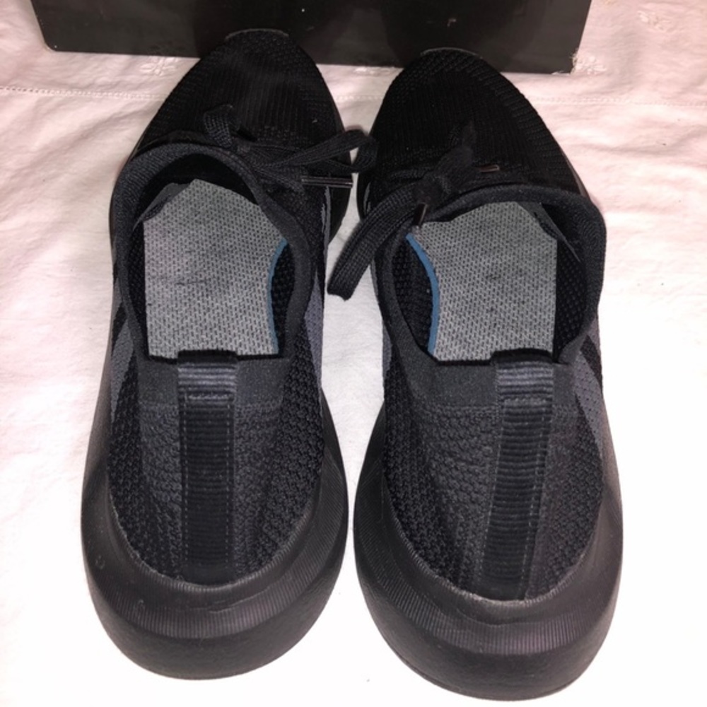 Adidas Men Shoes Size 11 - Picture 5 of 7